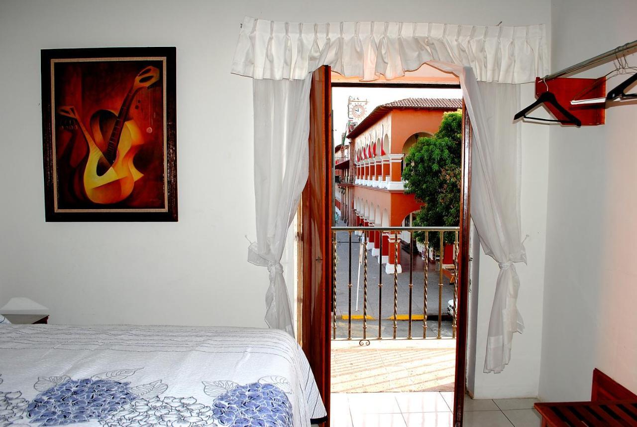 Hotel Posada Del Sol Apatzingan de la Constitucion Exterior photo